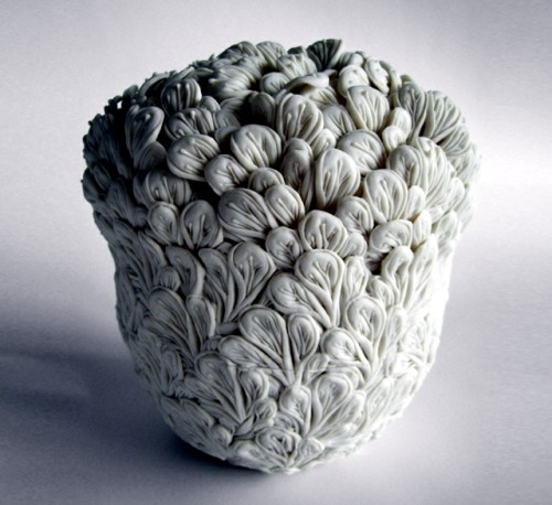 porcelain-art-decorative-vases-and-pots-with-natural-forms-4-514