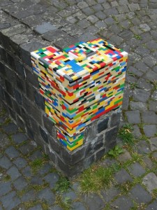 Lego_Mauer-225x300